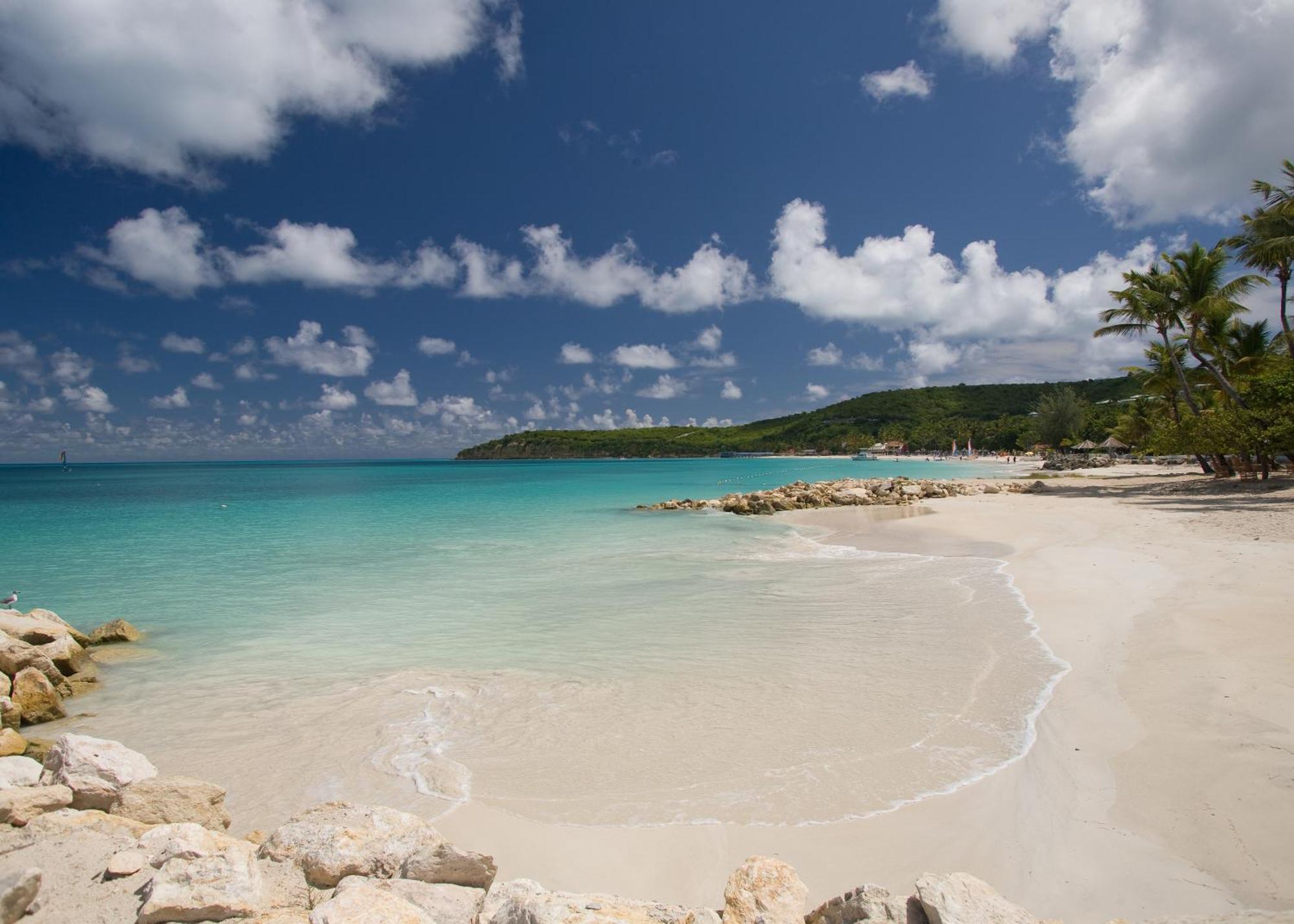 Buccaneer Beach Club Dickenson Bay Exteriör bild