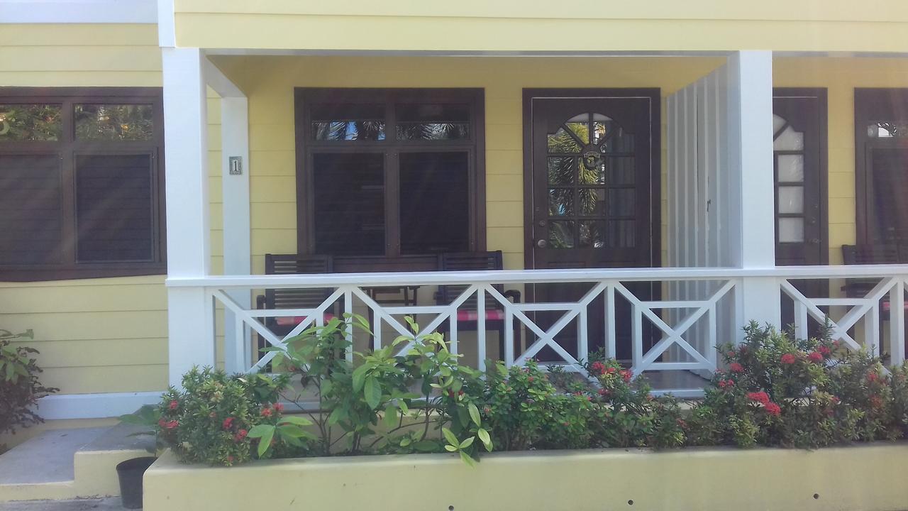 Buccaneer Beach Club Dickenson Bay Exteriör bild