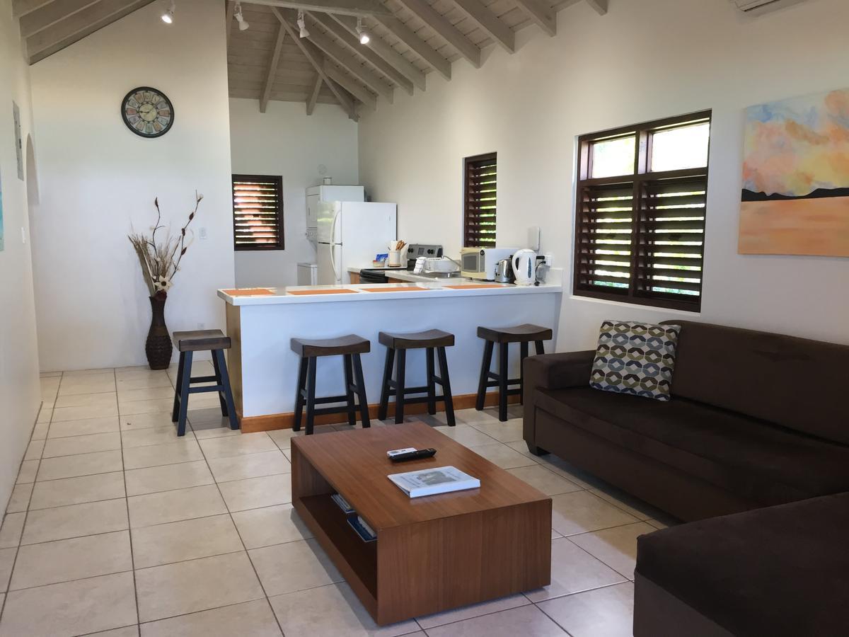 Buccaneer Beach Club Dickenson Bay Exteriör bild